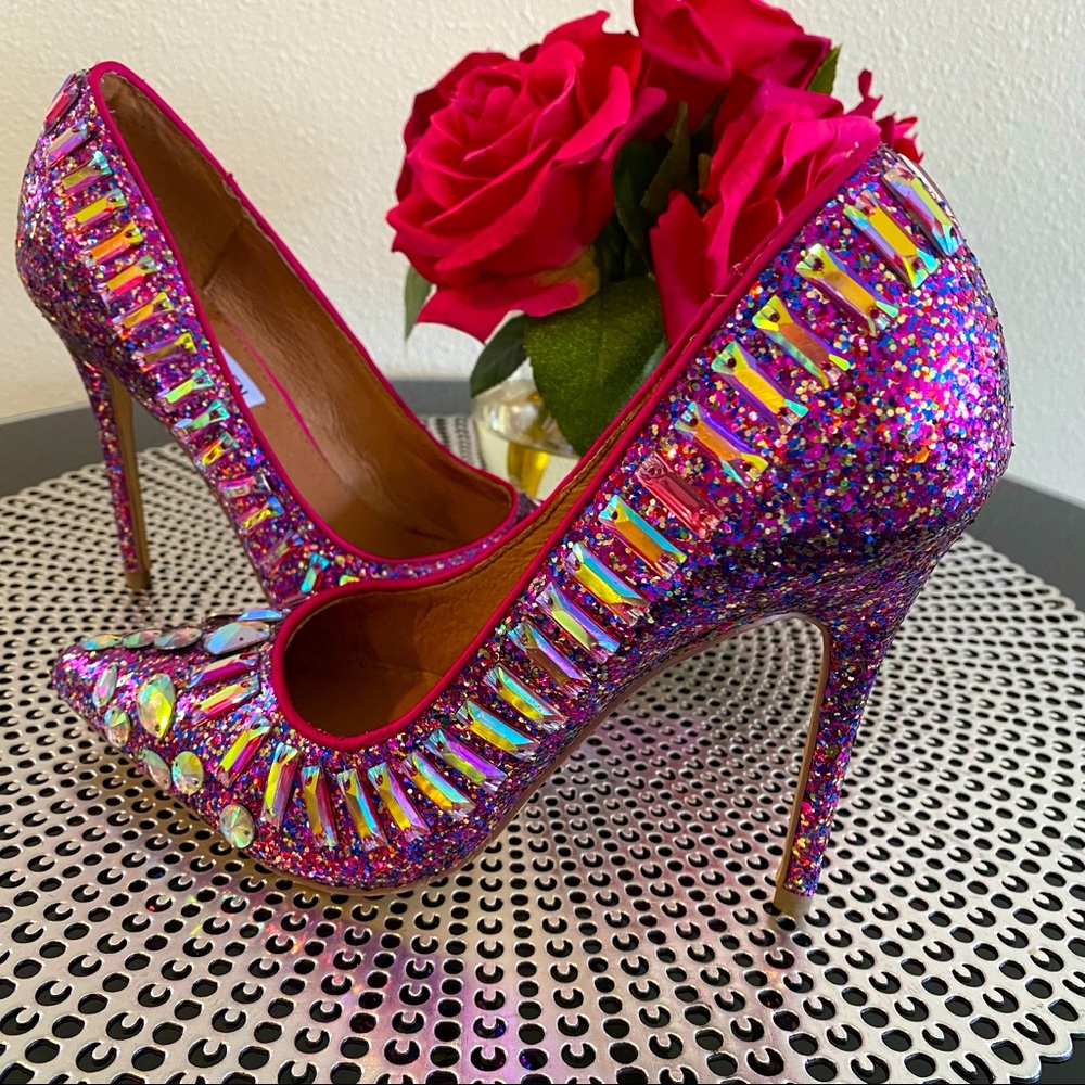 Steve Madden Galaxxie Glitzy Glam Fuchsia Party Pumps (Size 6).🌹